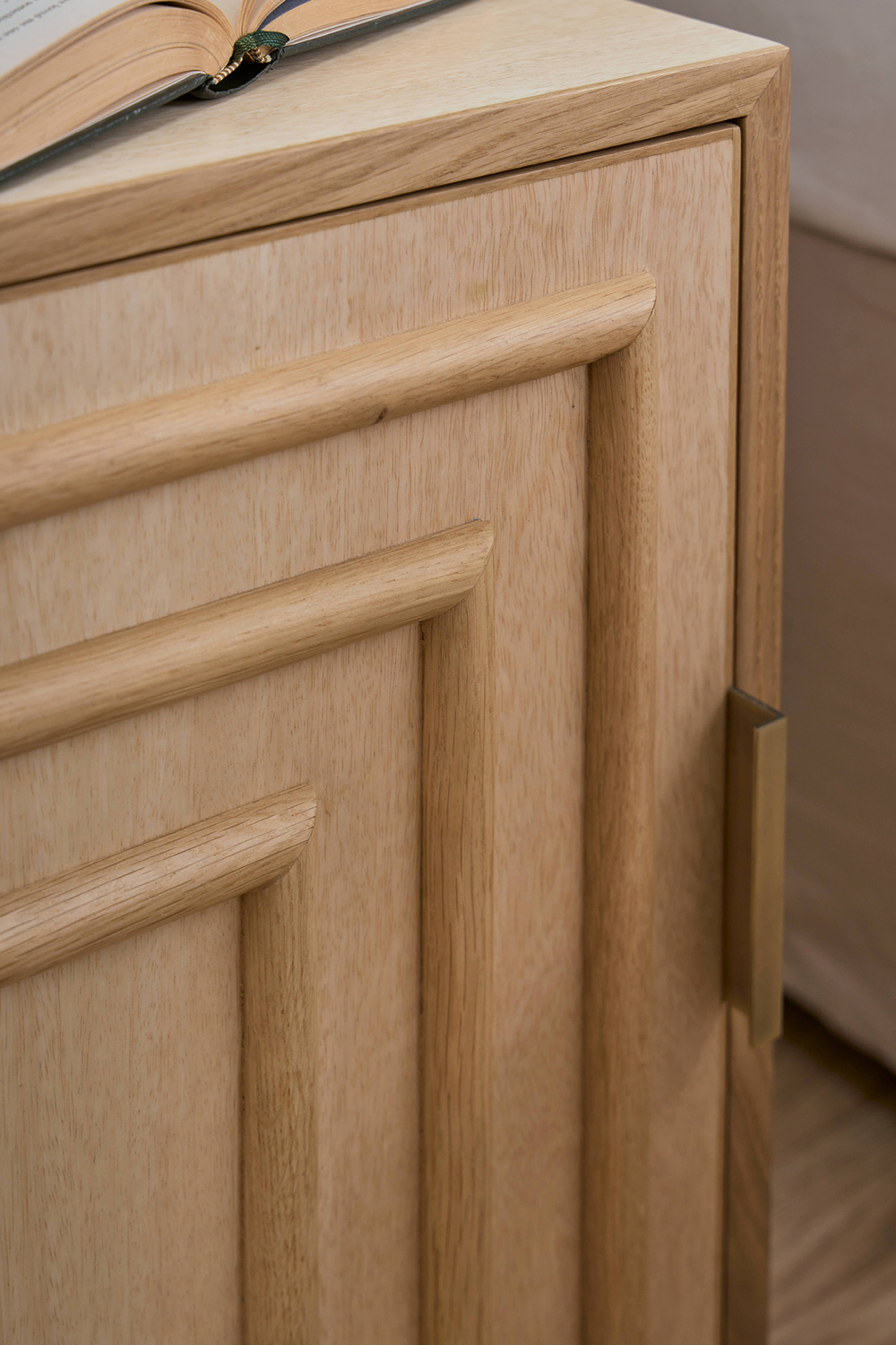Meira Bedside Table