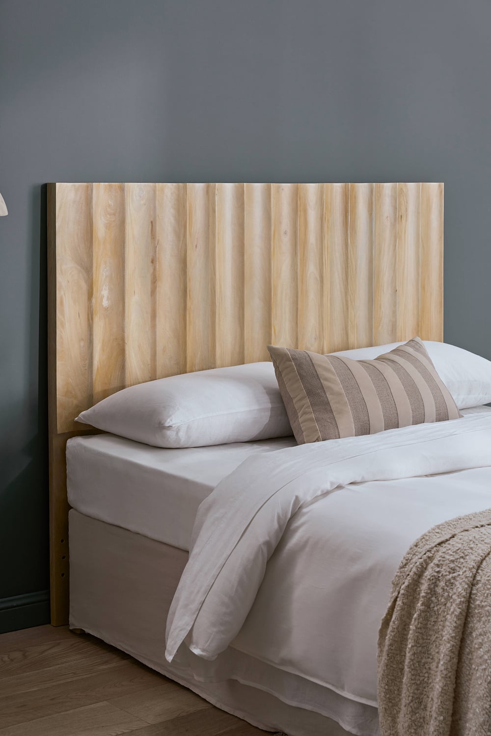 Hendry Mango Wood Bedhead