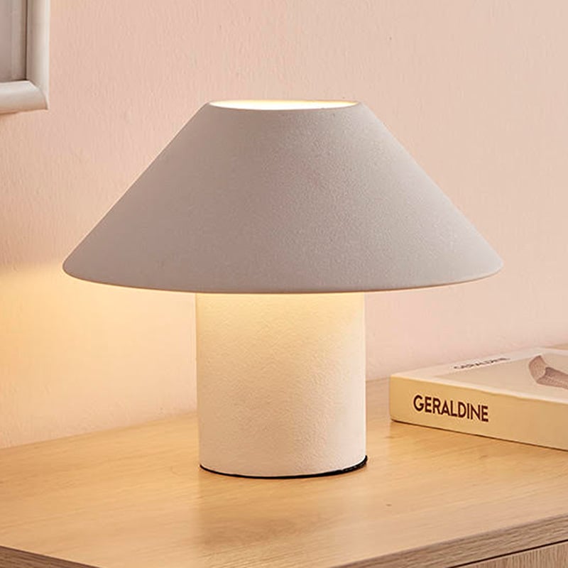 Arwyn Ceramic Table Lamp