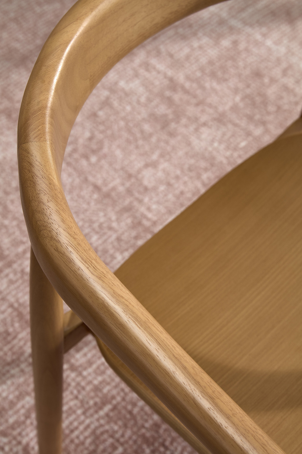 Rio Round Dining Table & Bali Dining Chair Set