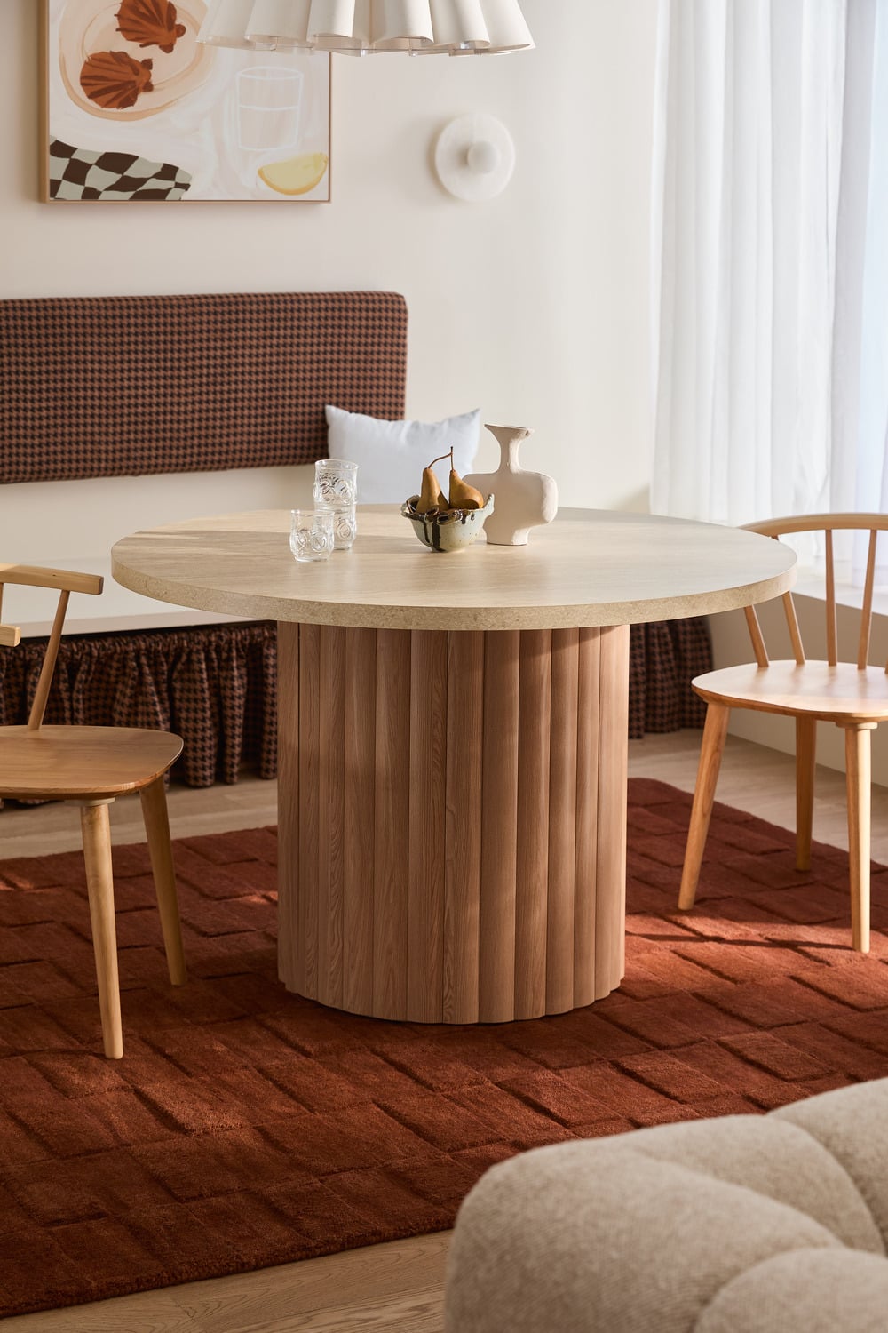 4 Seater Elodie Round Travertine-Look Dining Table & Aurora Chair Set