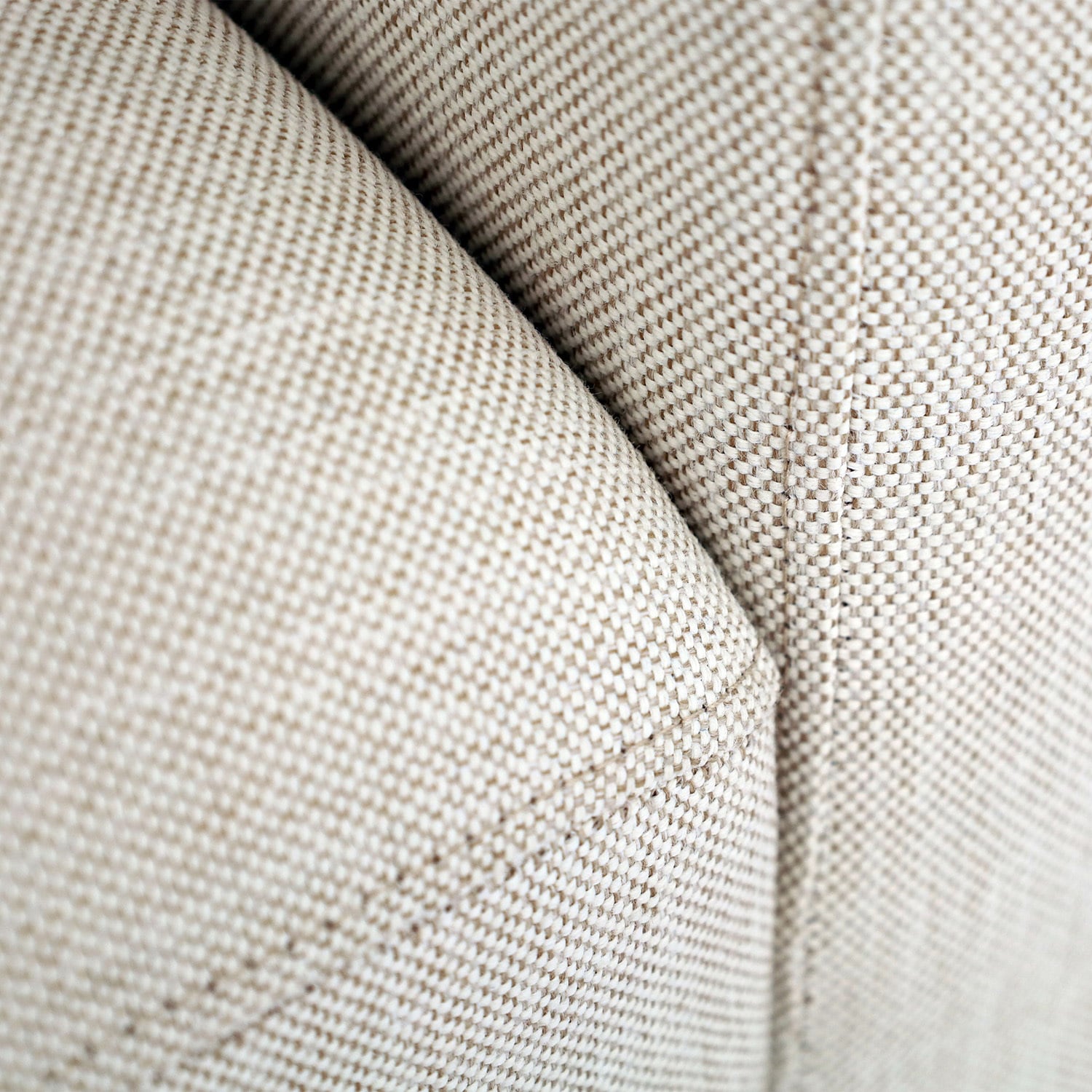 Pebble Outdoor Occasional Chair