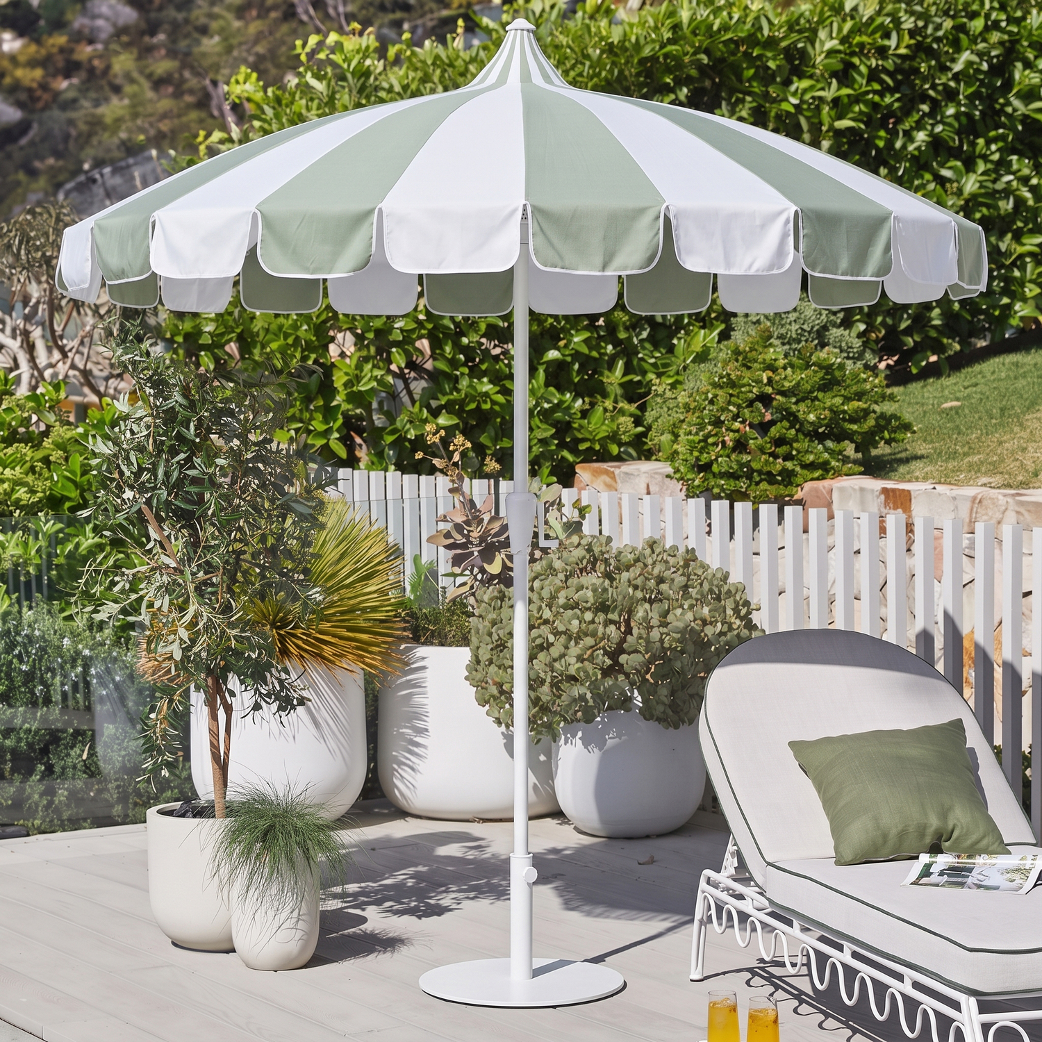 2.6m Retro Market Umbrella
