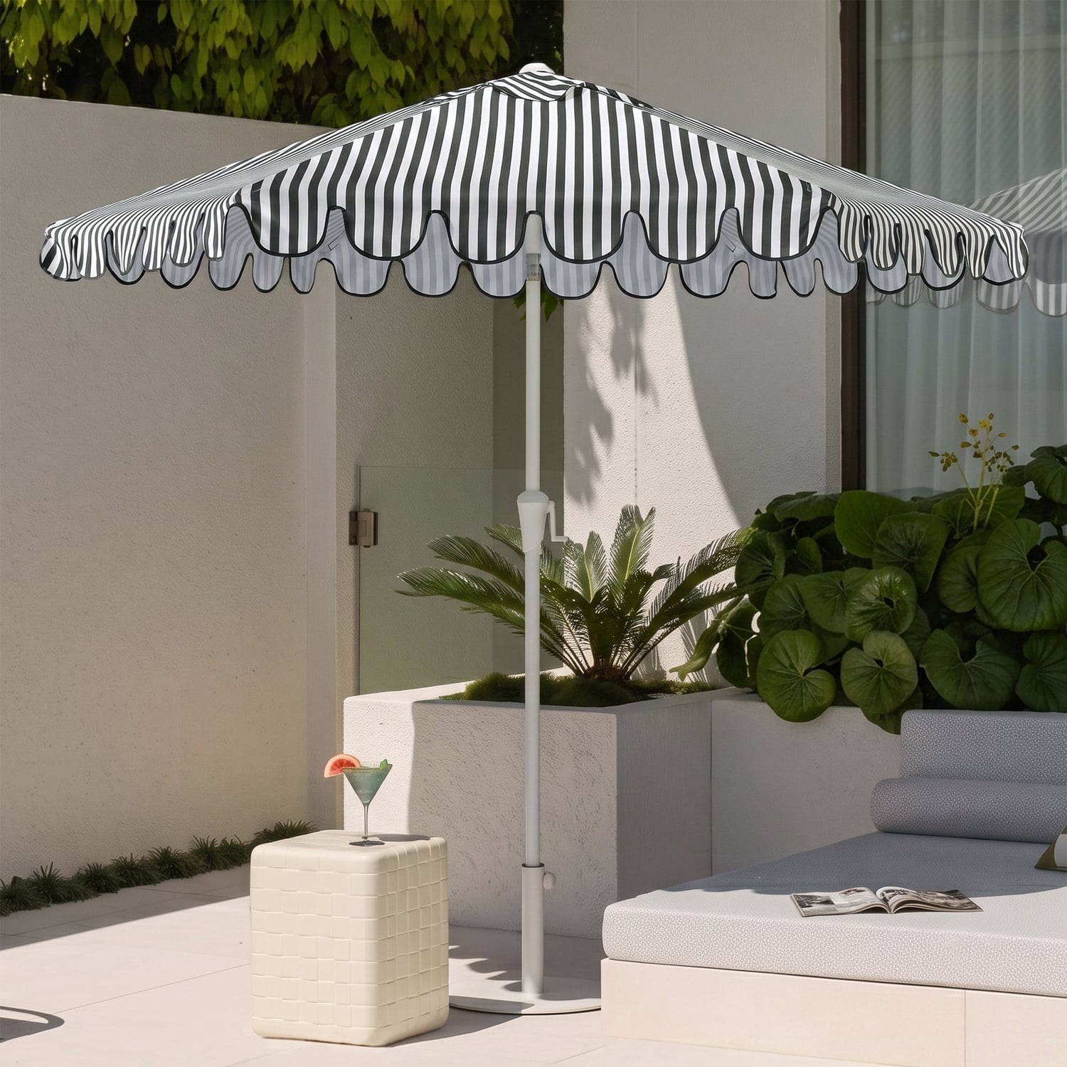 2.7m Scalloped Market Umbrella