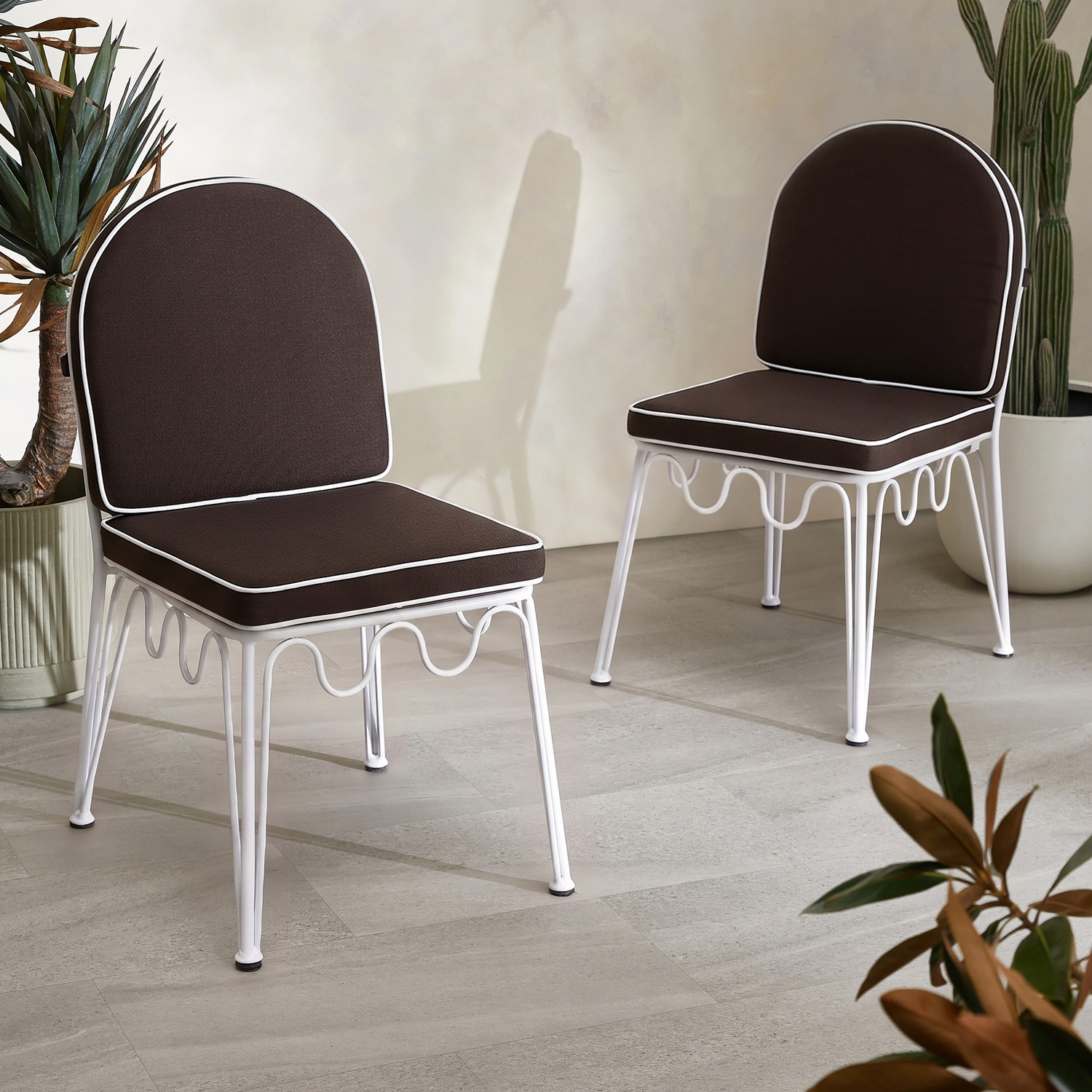 Shelly Wavy Steel Outdoor Dining Chairs