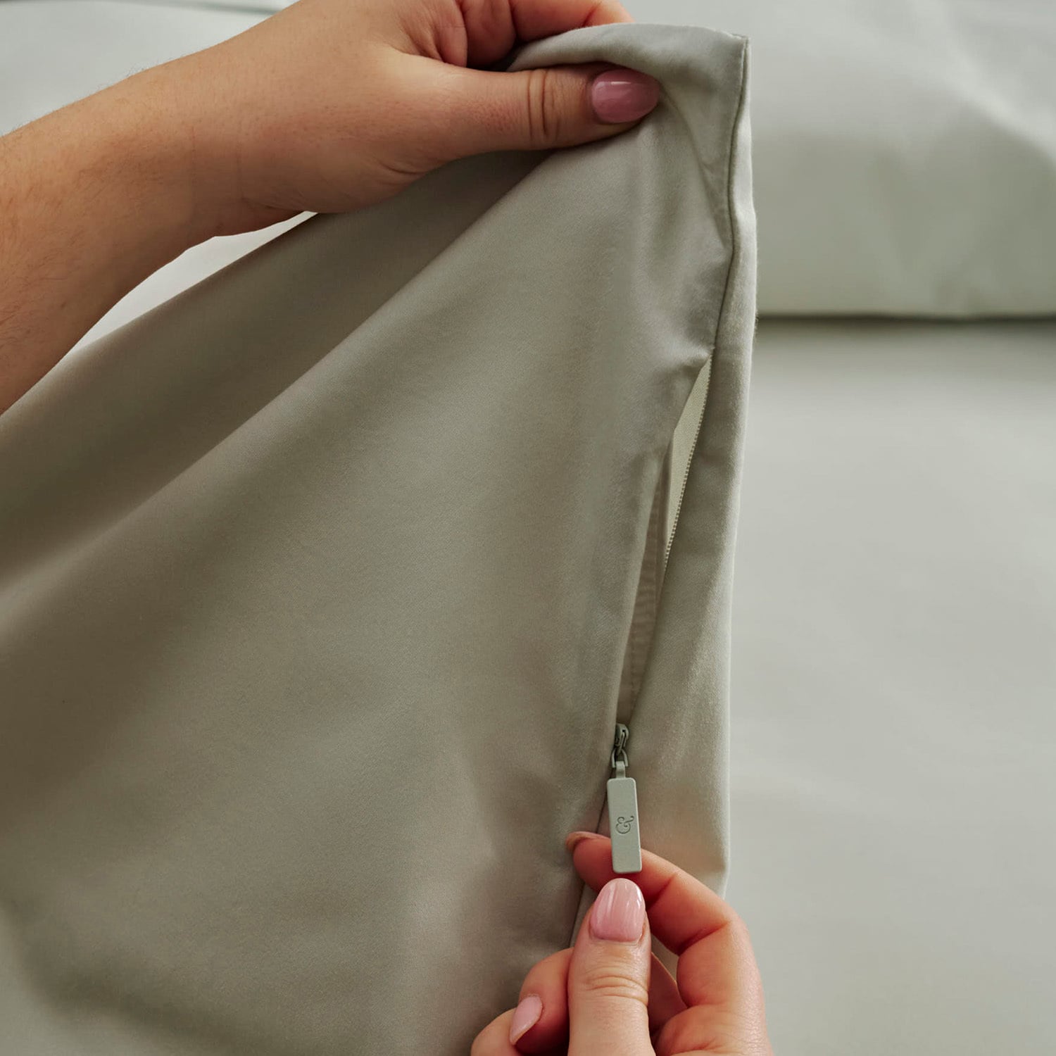 Luxury 1000TC Cotton-Blend Fitted Sheet Set