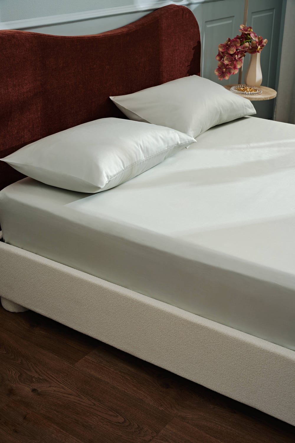 Luxury 1000TC Cotton-Blend Fitted Sheet Set