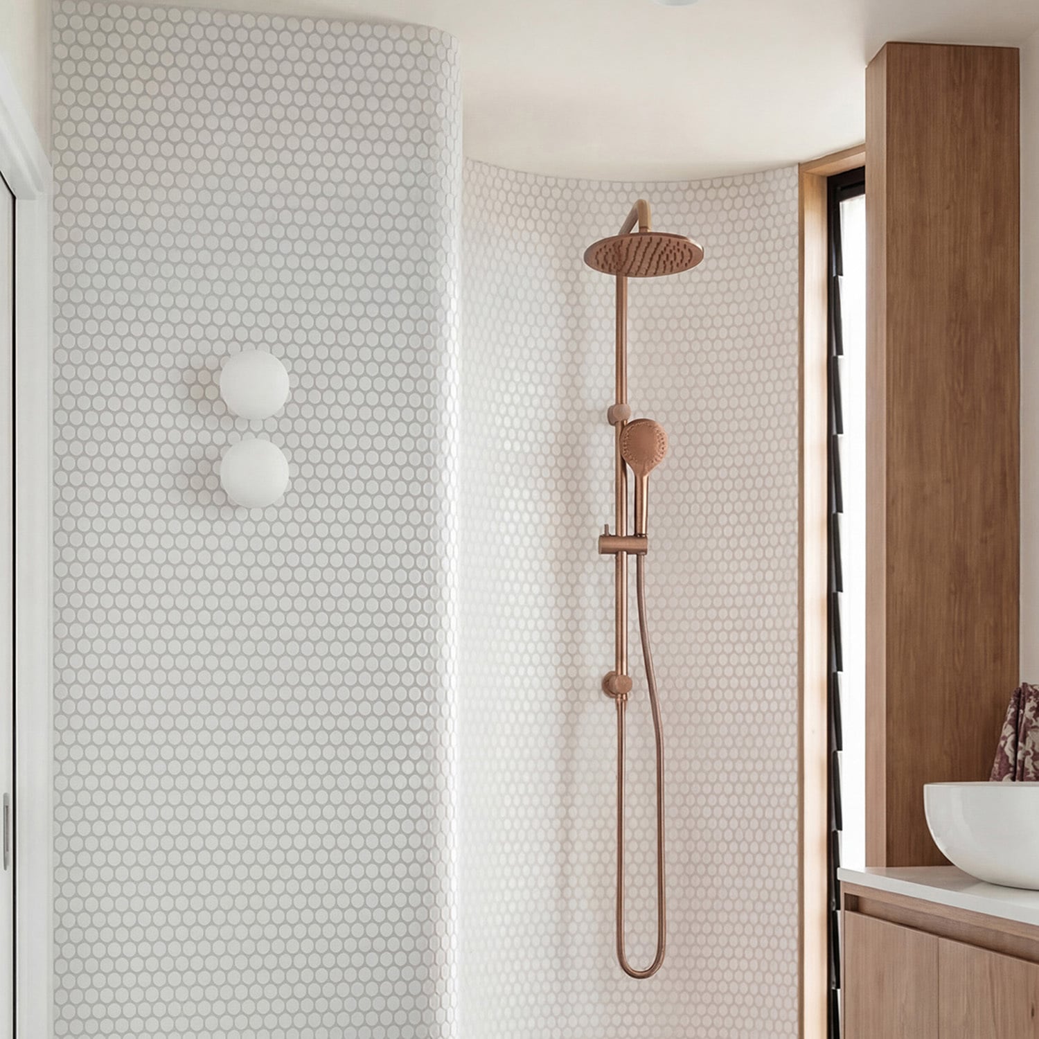 Kai Penny Round Porcelain Mosaic Tile