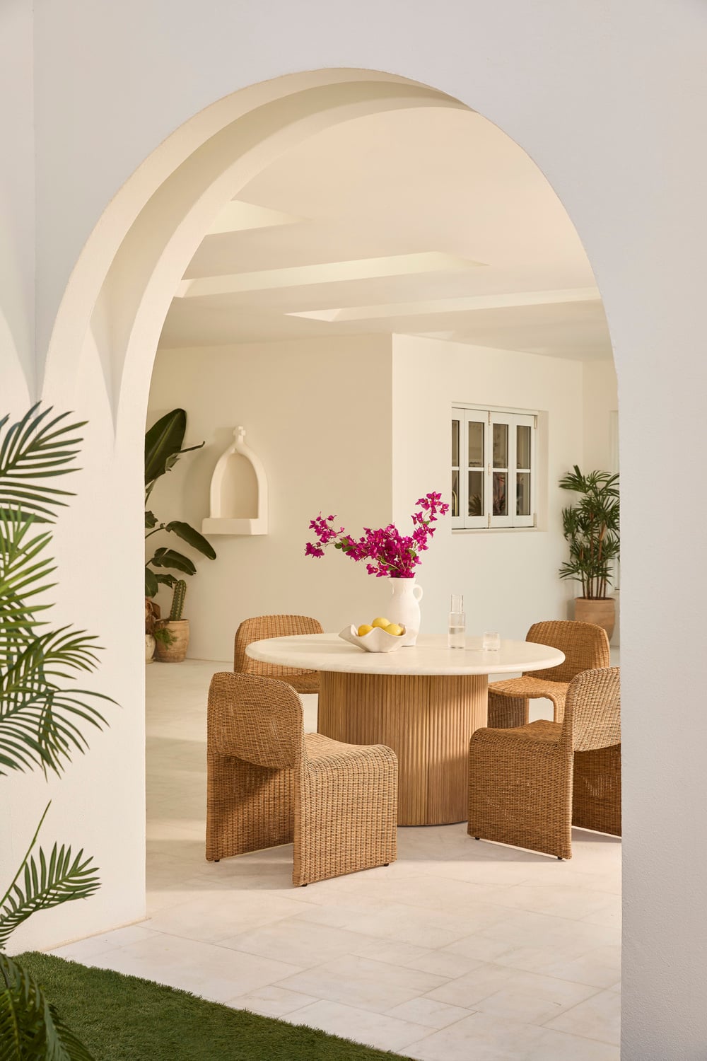 Como Eucalyptus Wood Outdoor Dining Table