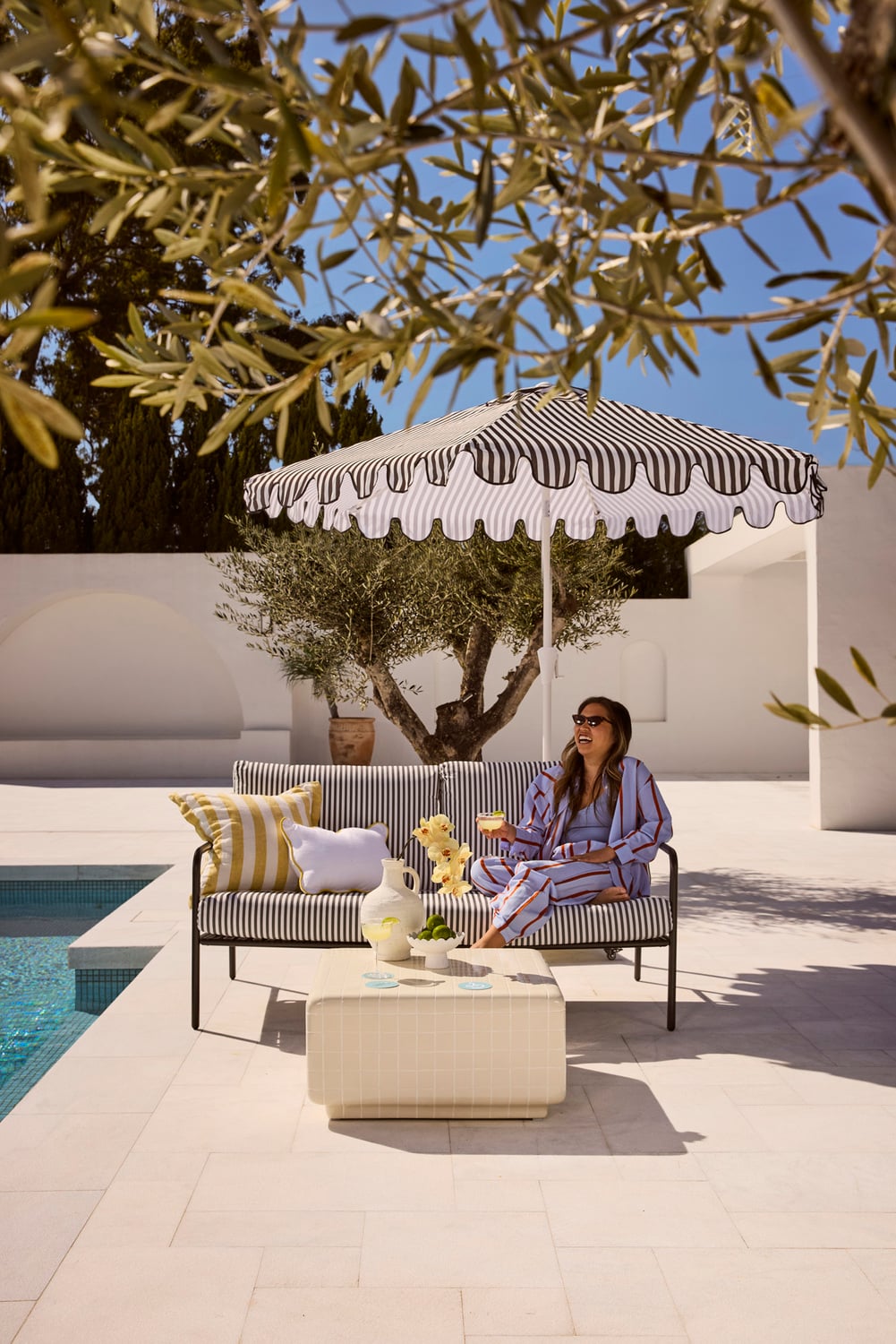 2.7m Scalloped Market Umbrella