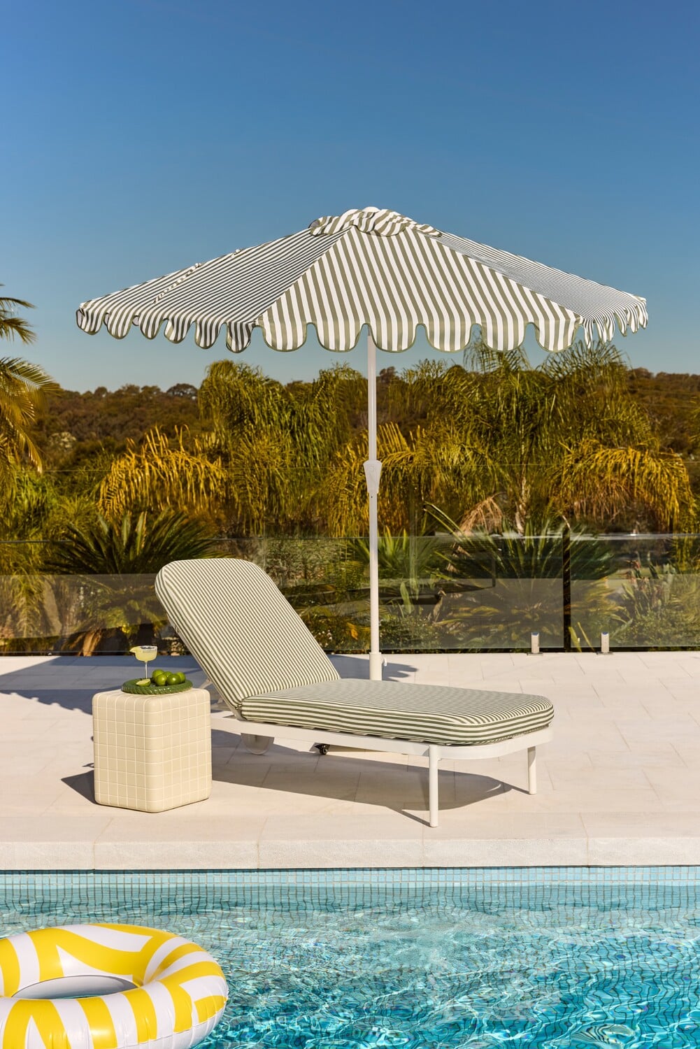 Newport Sun Lounge