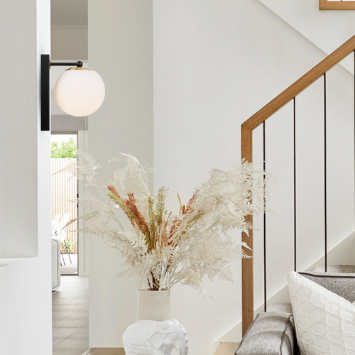 Amaro Wall Light