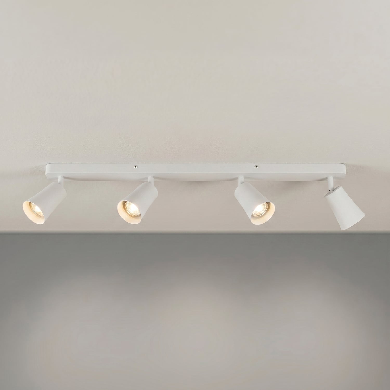 Kea Metal 4-Light Bar Spotlight