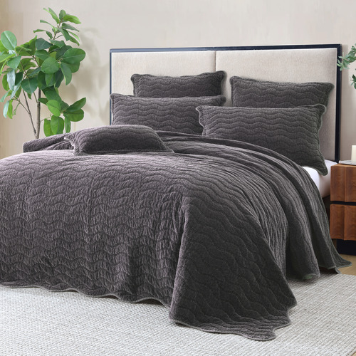 Indianna Velvet Queen/King Coverlet Set