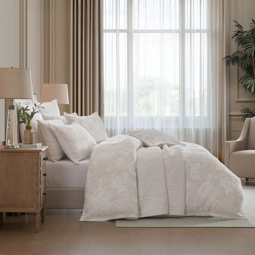 Eva II Yarn-Dyed Cotton Rich Jacquard Quilt Cover Set