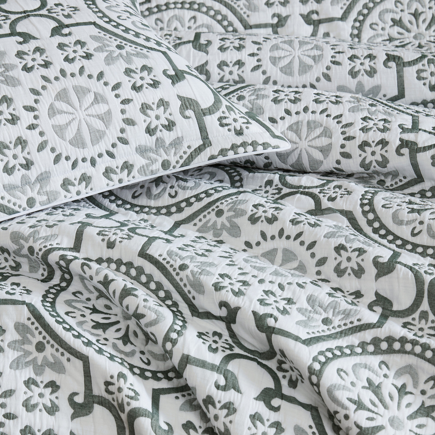 Cilantro Mayfair Jacquard Quilt Cover Set
