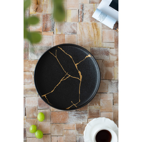 Black Lerew 21cm Porcelain Plate