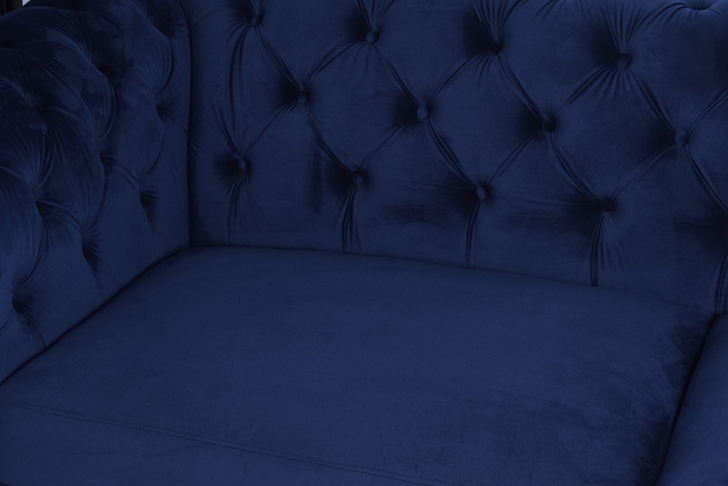Victoria-Chesterfield-3-Seater-Velvet-Sofa-PNUPTOWNVEL3S