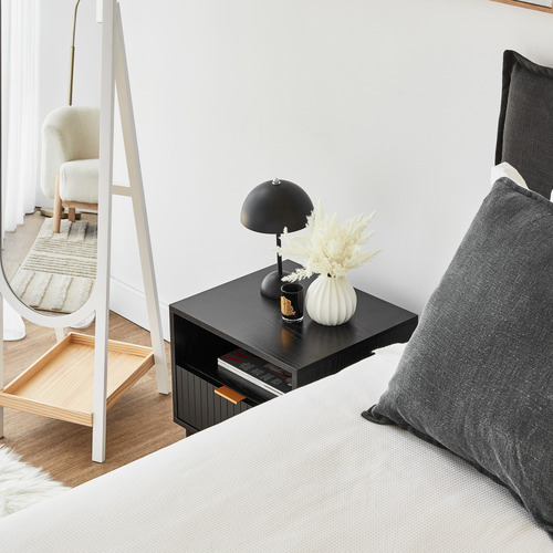 Carmelo Bedside Table