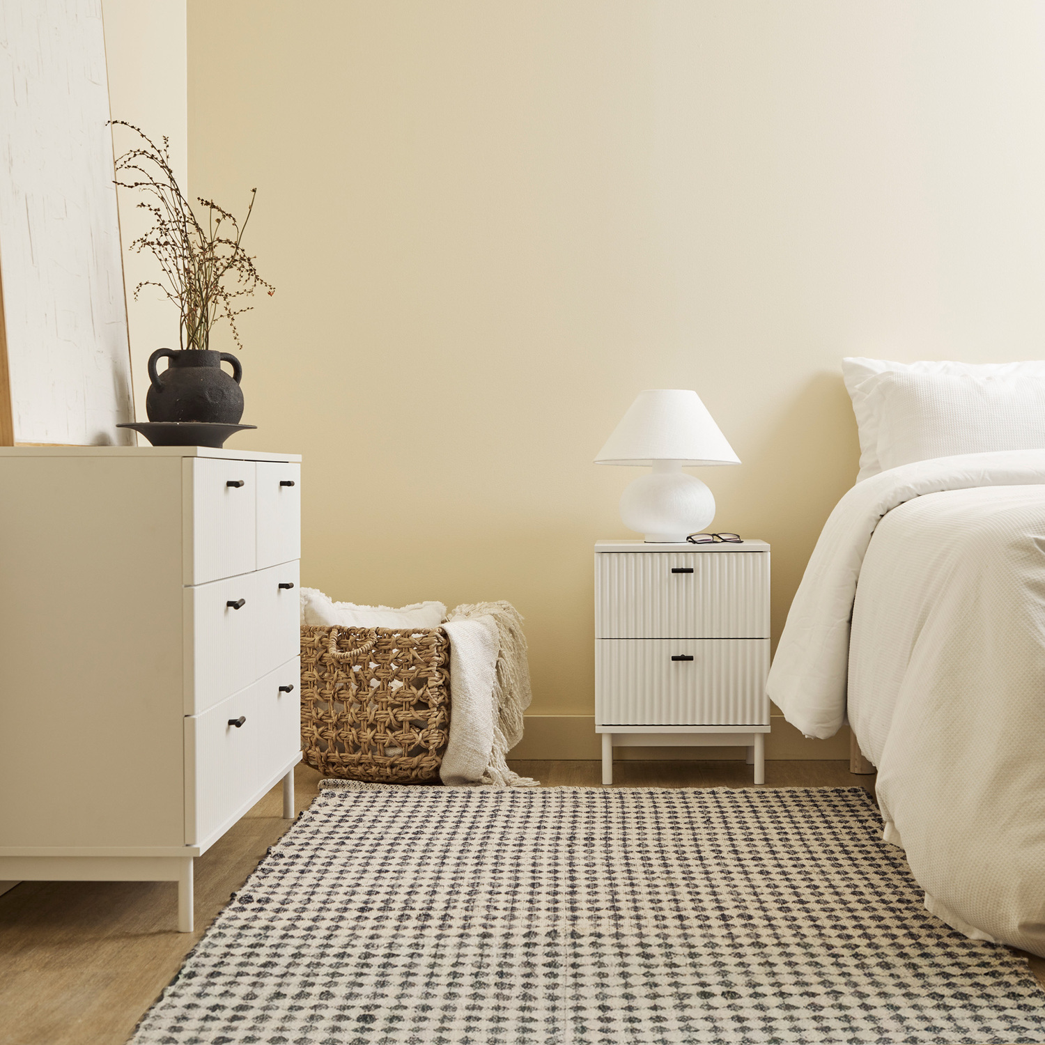 Keola Bedside Table