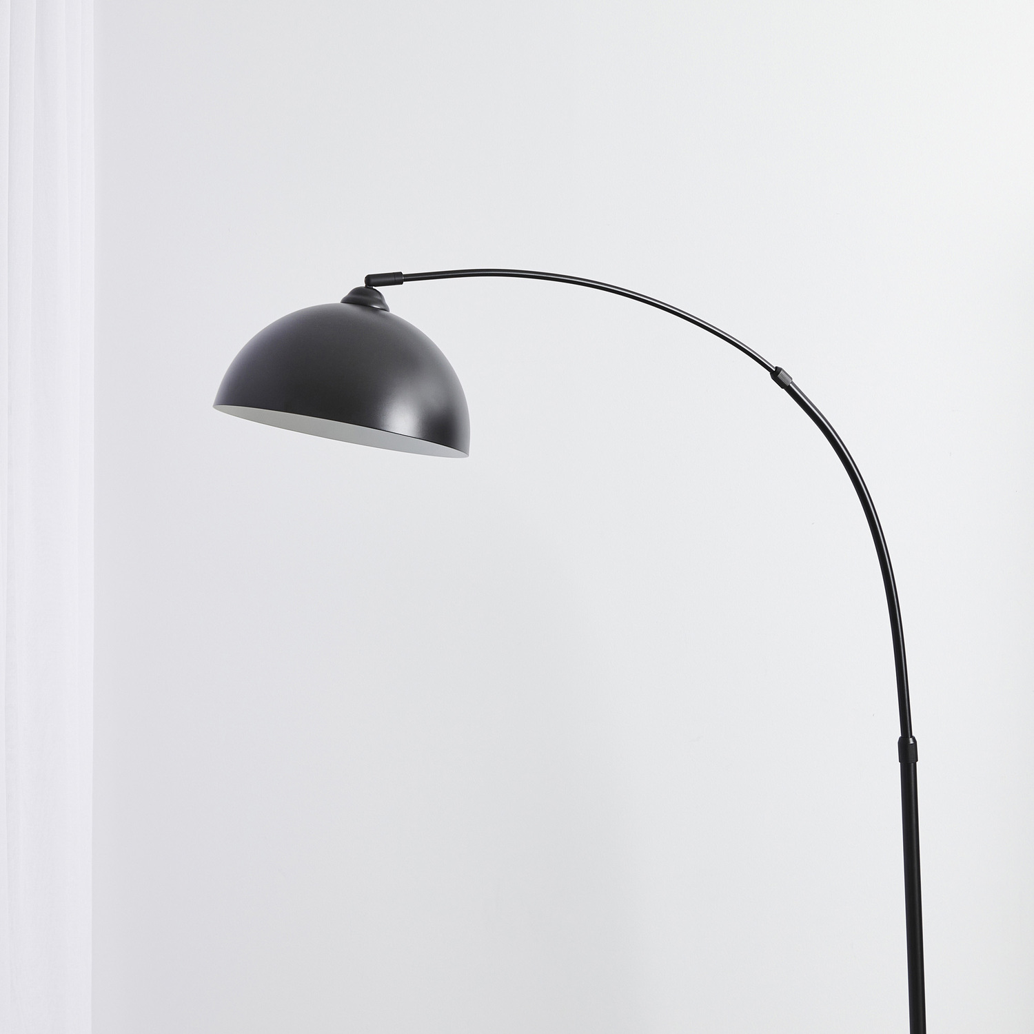 Makena-Arched-Iron-Floor-Lamp