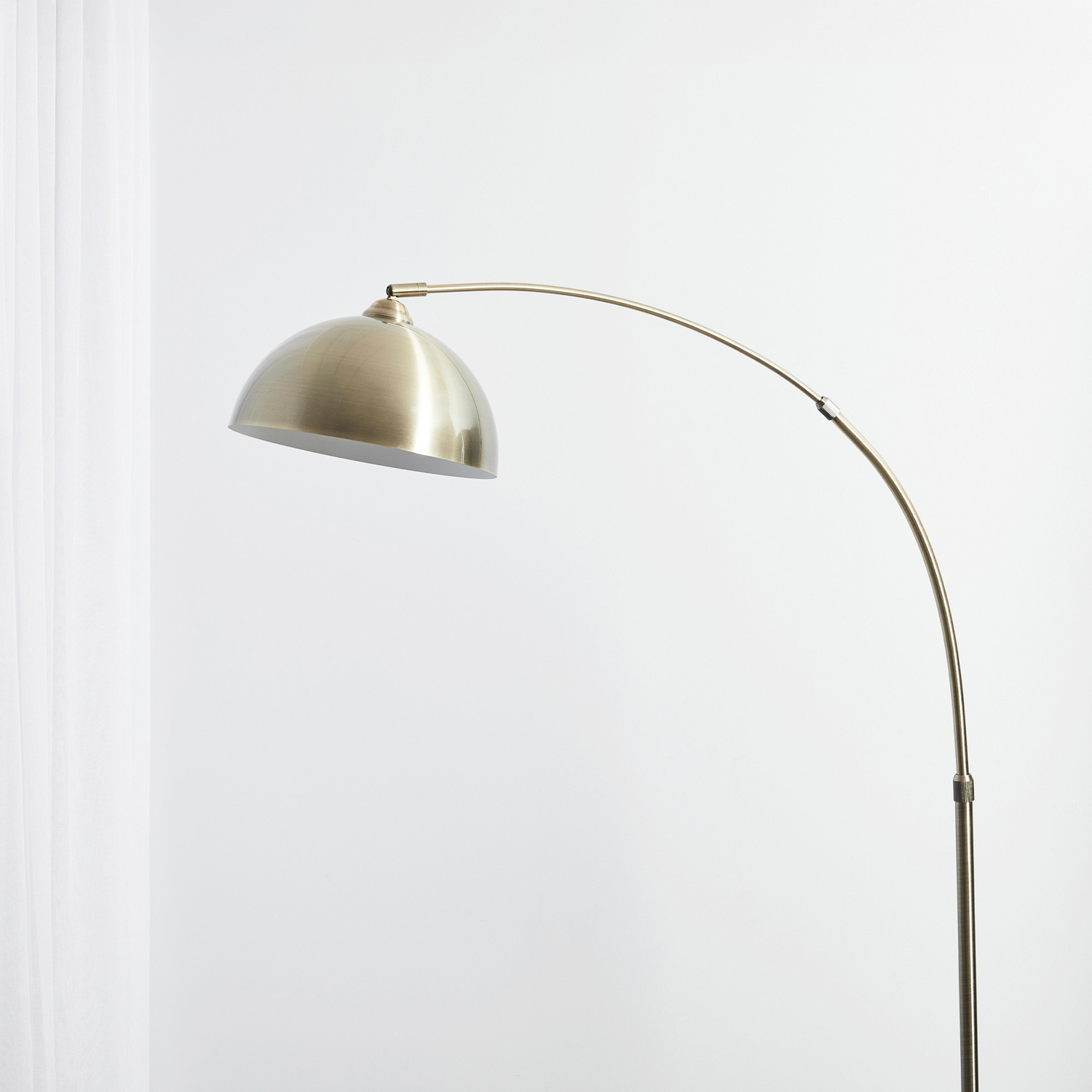 Makena-Arched-Iron-Floor-Lamp