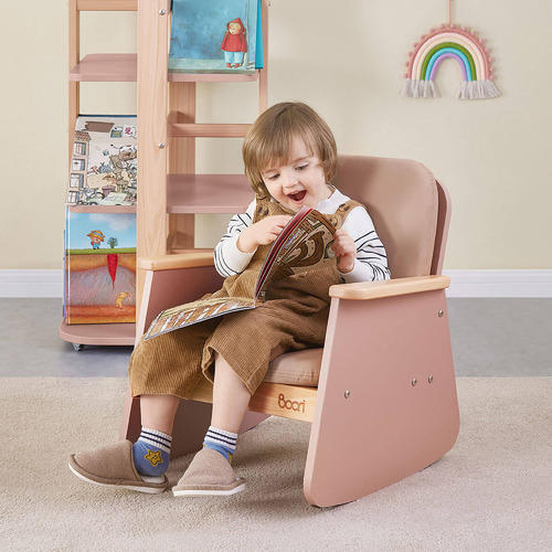 Boori table and outlet chairs