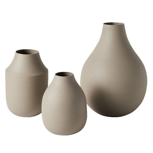Latte Mona Iron Vases