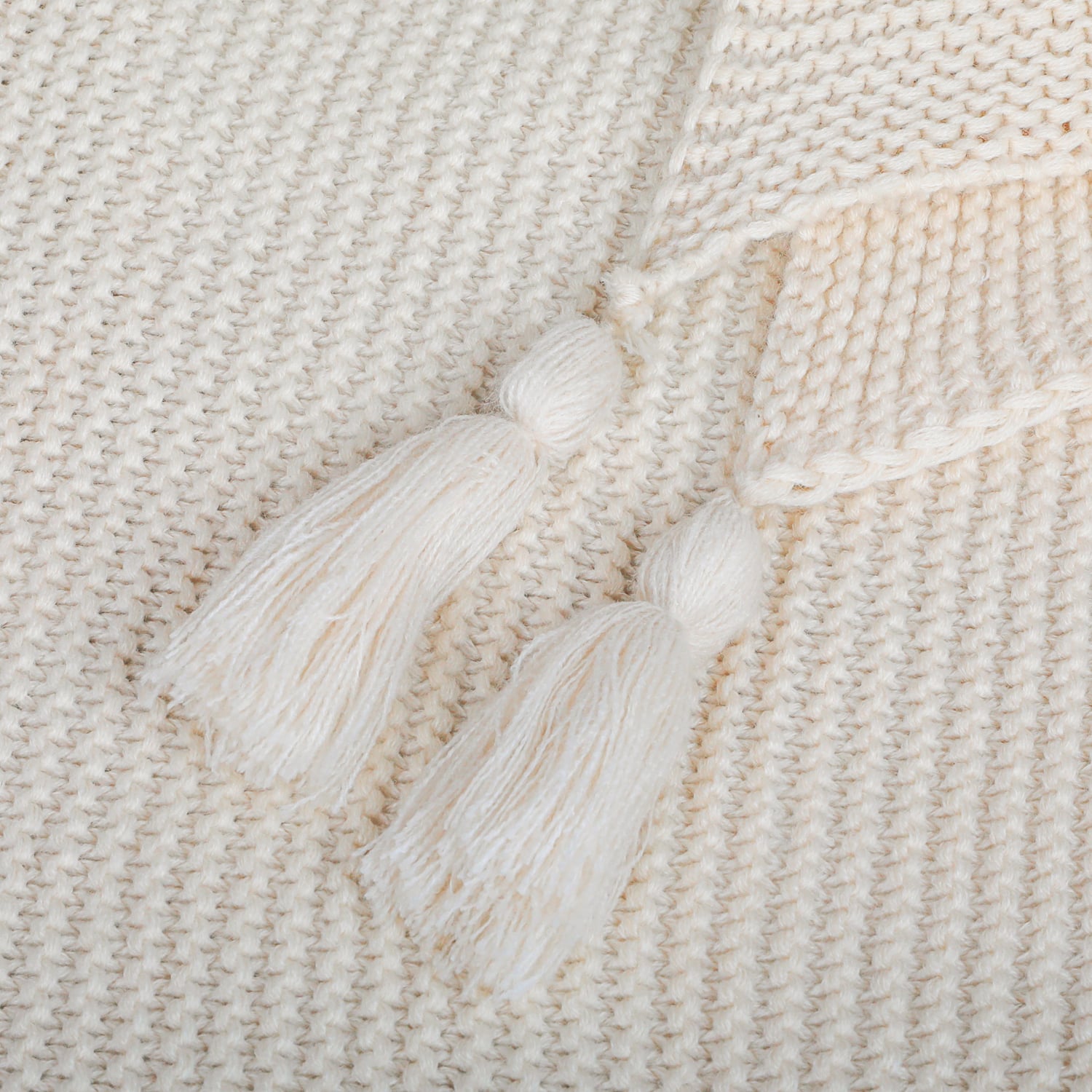 2 Piece Tassels Knitted Blanket & Cushion Set
