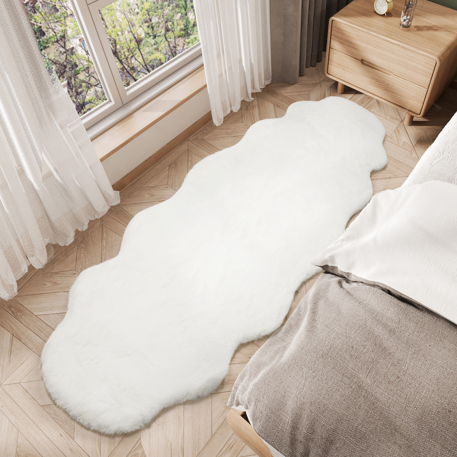 White Leox Power-Loomed Faux Fur Rug