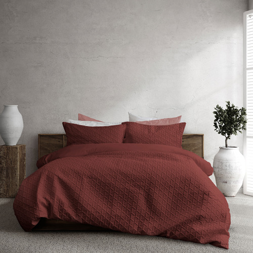 Leonardo Embossed Quilt Cover Set Temple & ster