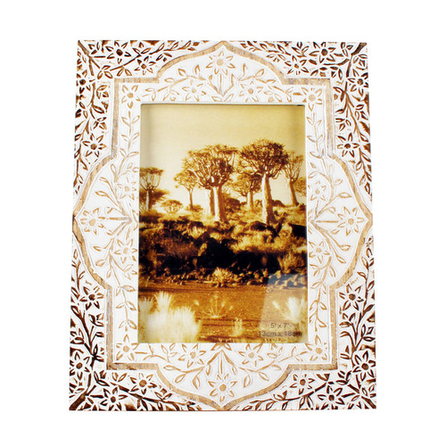 Bael Photo Frame
