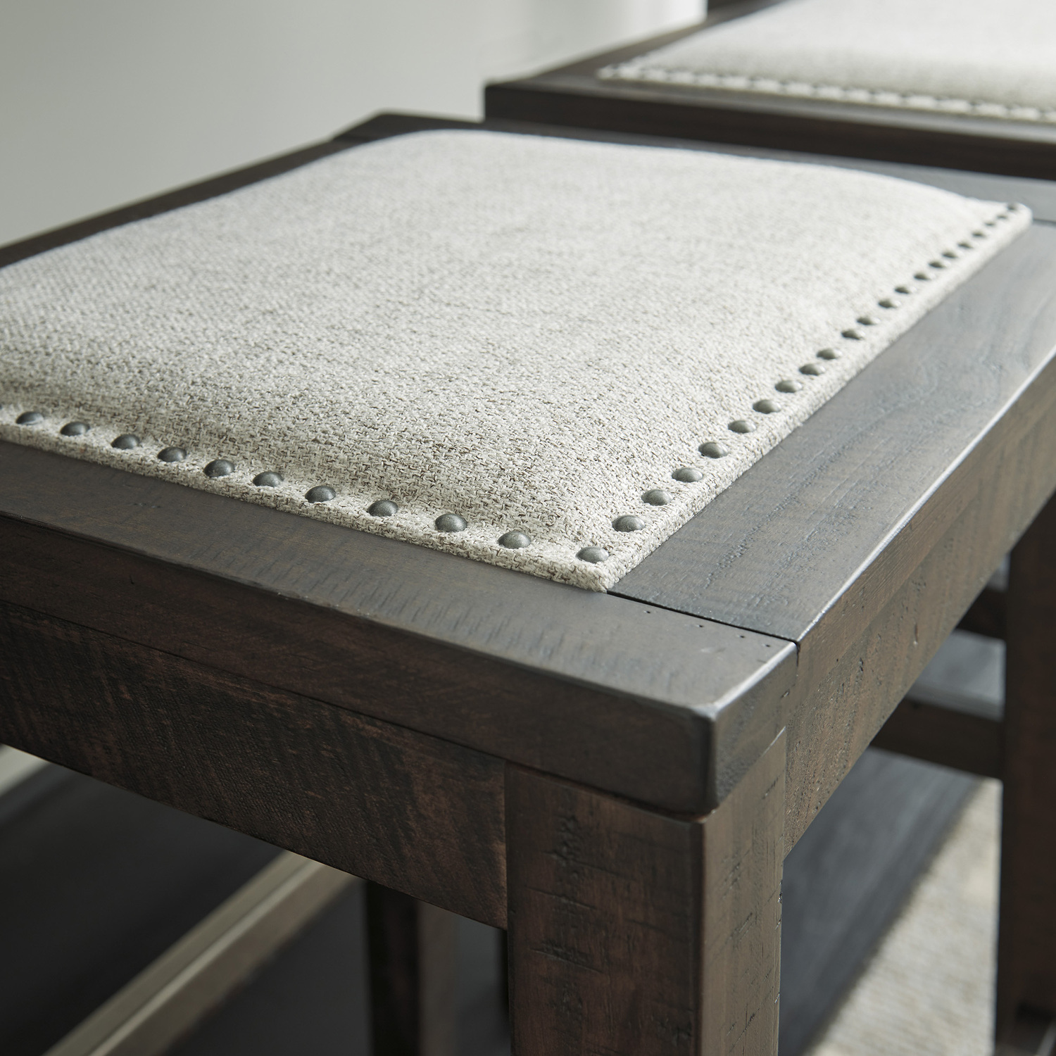61cm Brown & White Hallishaw Barstool