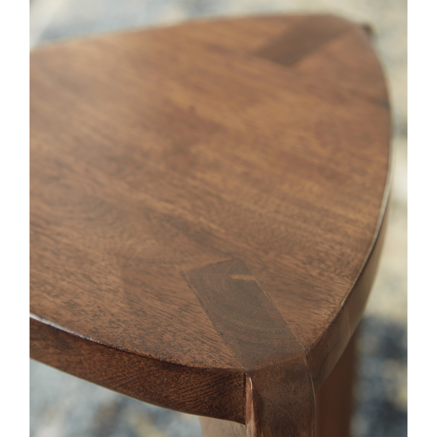 2 Piece Vyllo Nesting Side Table Set