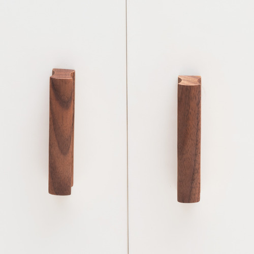 Loch Walnut Sleek Cabinet Handle
