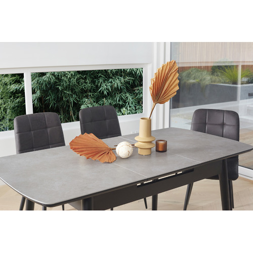 Skive-Extension-Dining-Table