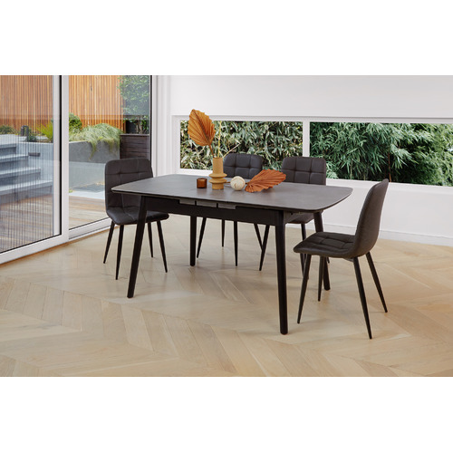 Skive-Extension-Dining-Table