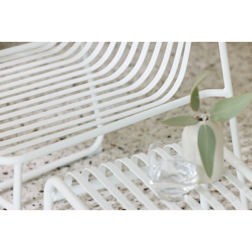 Swan-Outdoor-Lounge-Chair