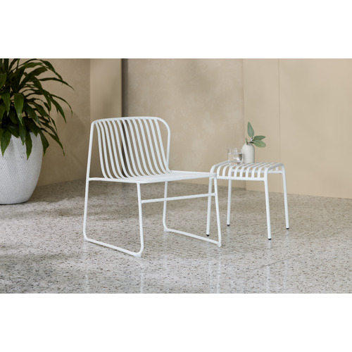 Swan-Outdoor-Lounge-Chair