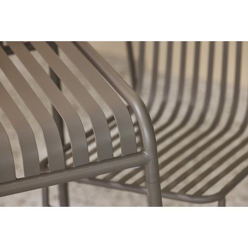Swan-Outdoor-Dining-Table