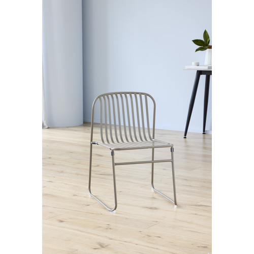 Swan-Curved-Outdoor-Dining-Chairs