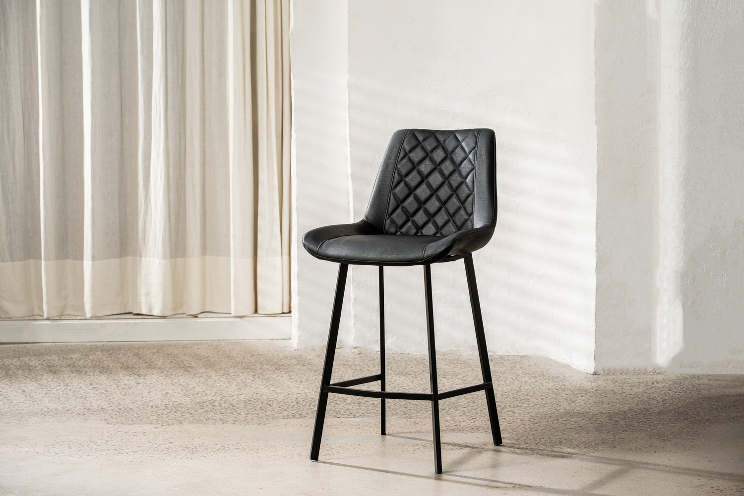 66cm-Magni-Faux-Leather-Barstools