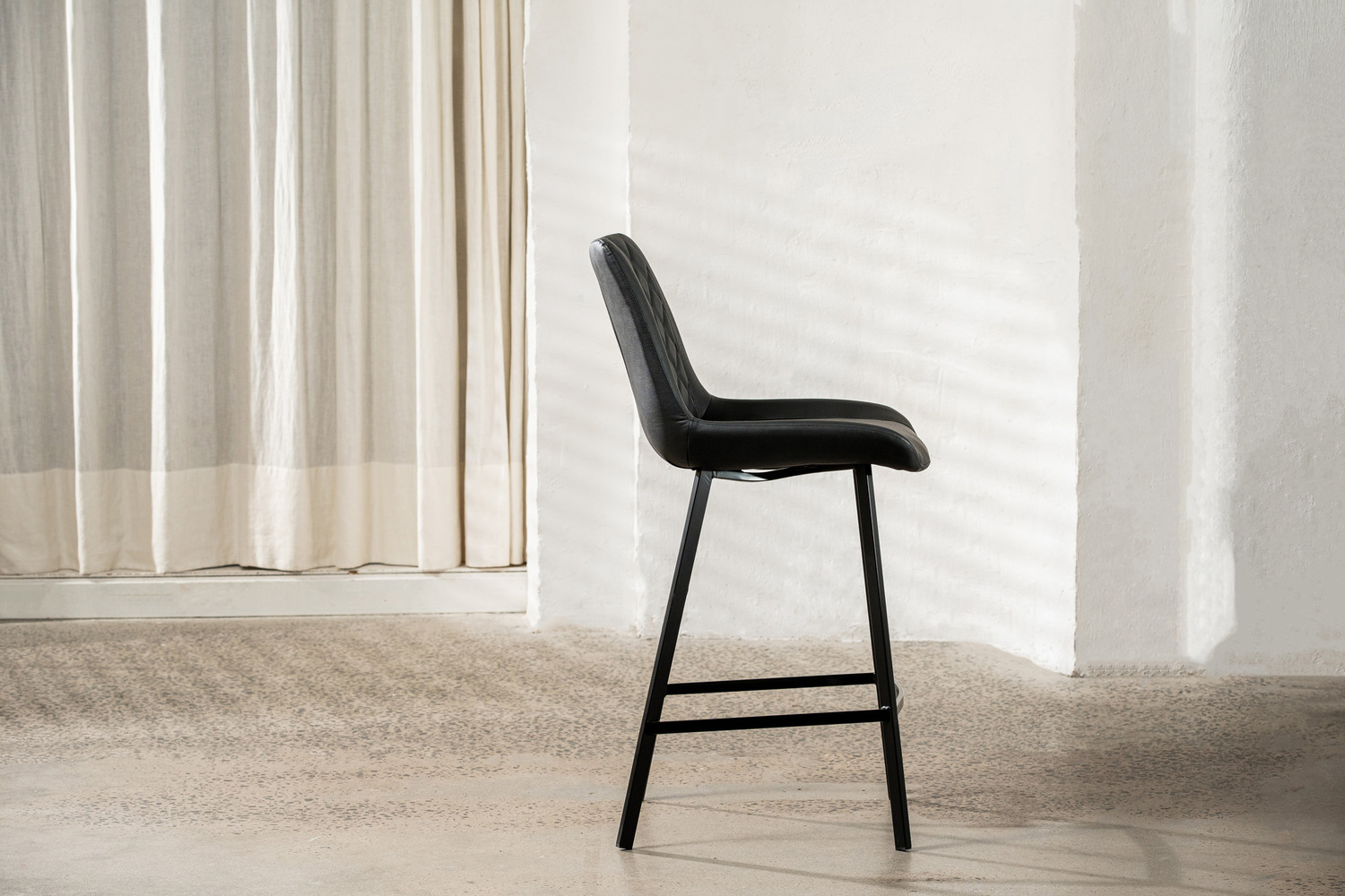 66cm-Magni-Faux-Leather-Barstools