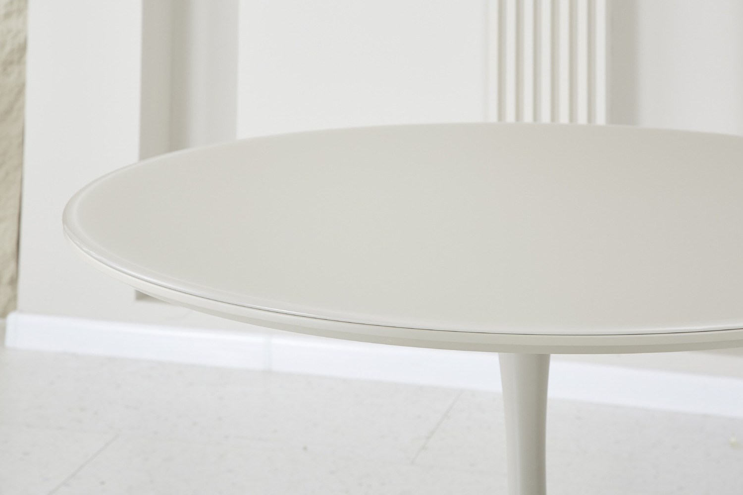 Neriah Round Dining Table