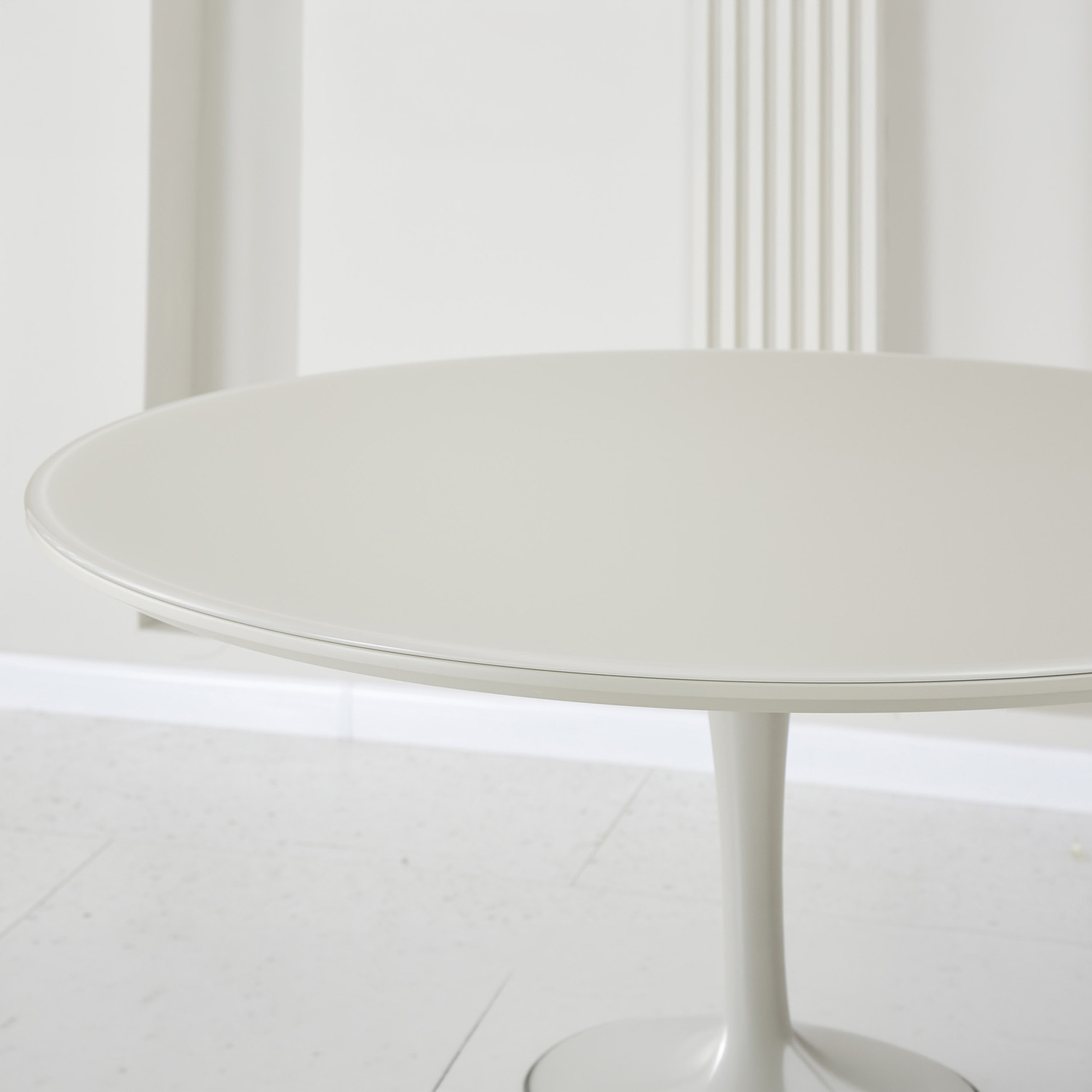 Neriah Round Dining Table