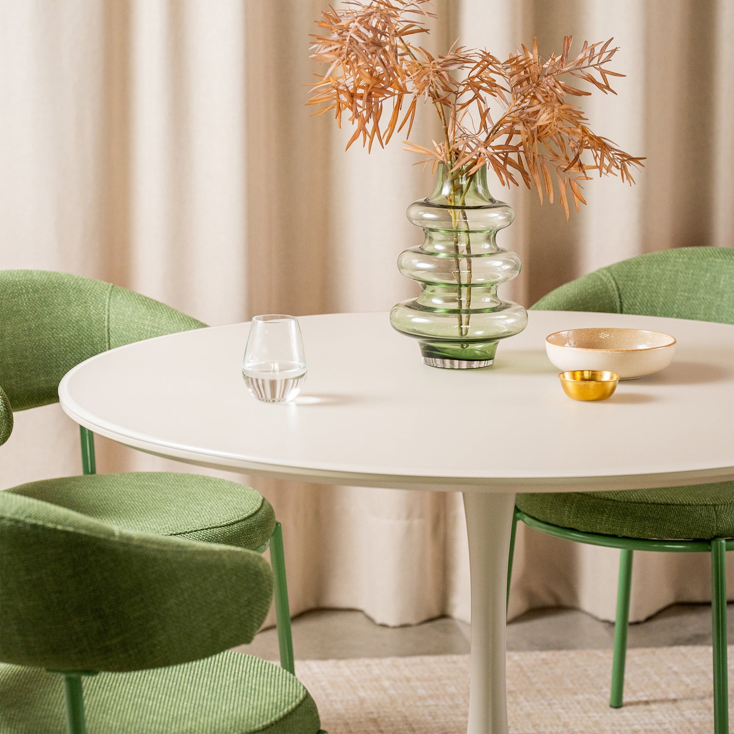 Neriah Round Dining Table