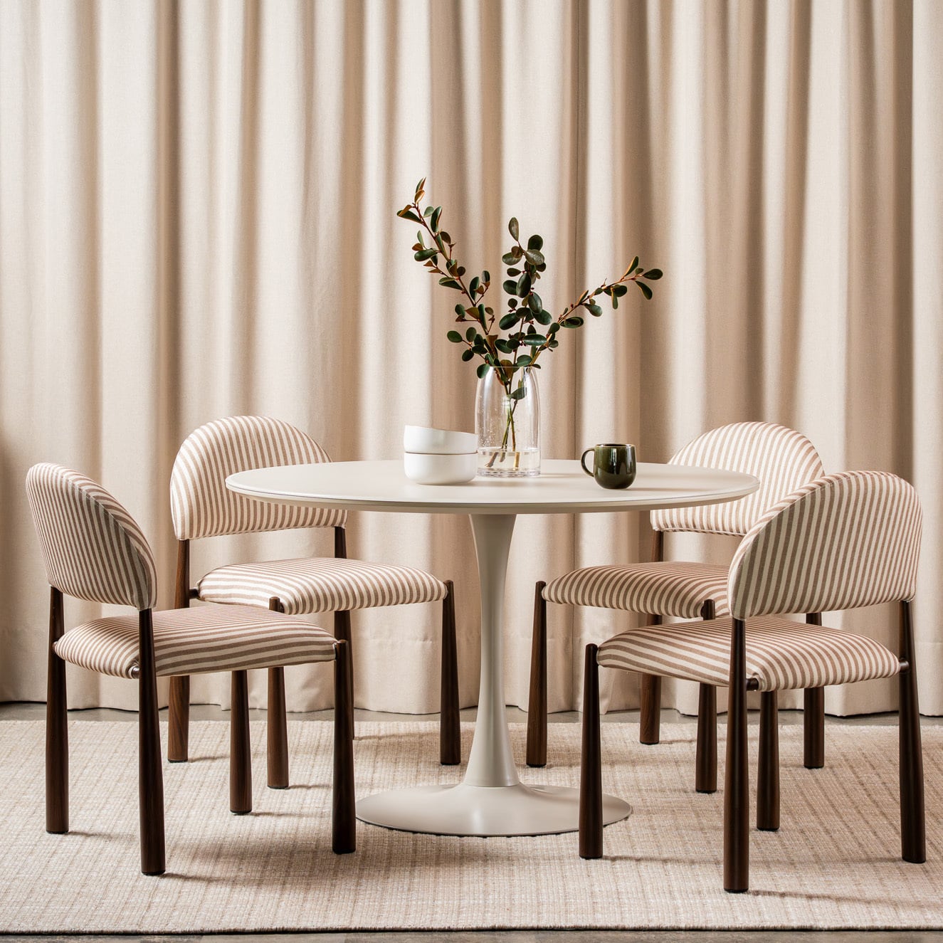 Neriah Round Dining Table