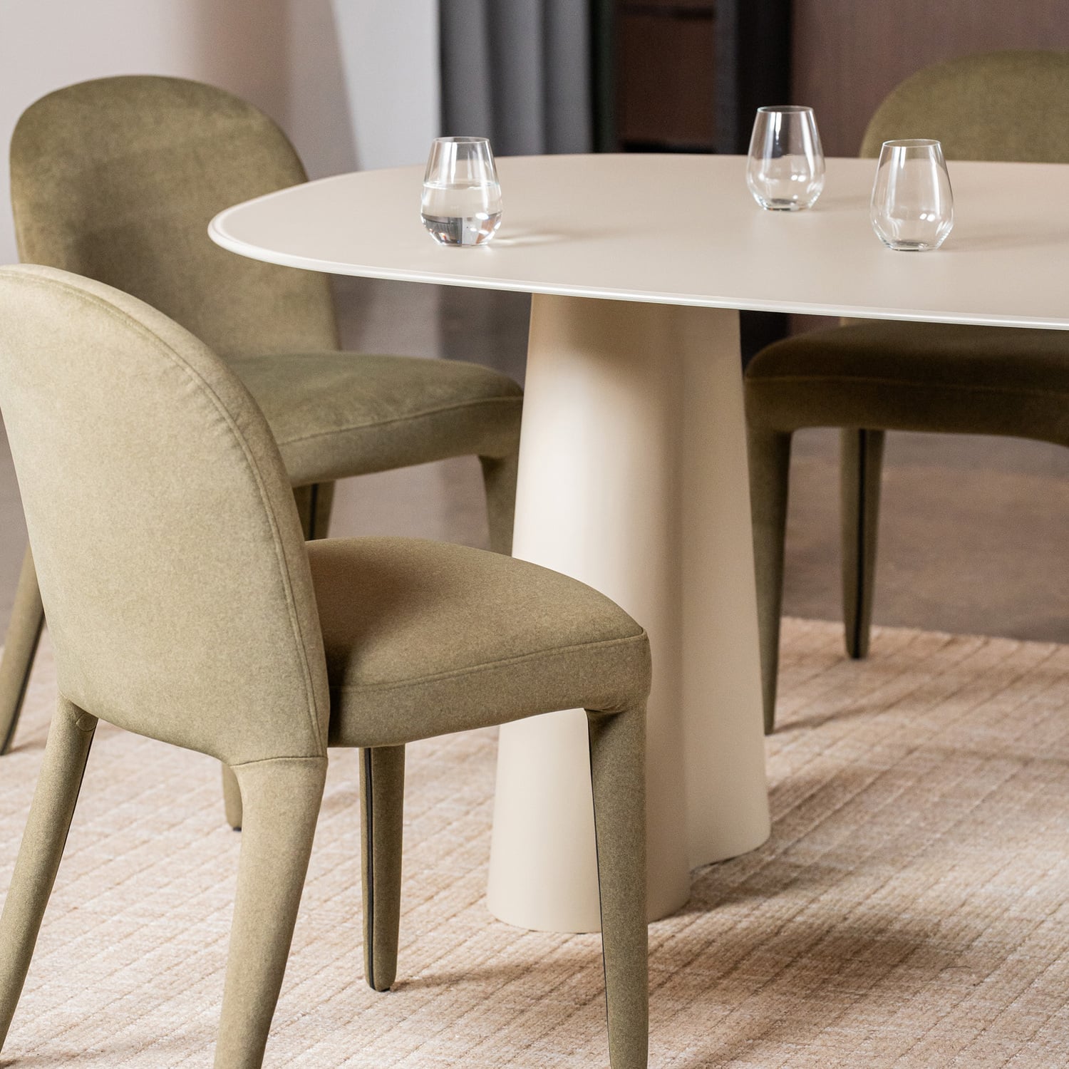 Oswin Oval Dining Table