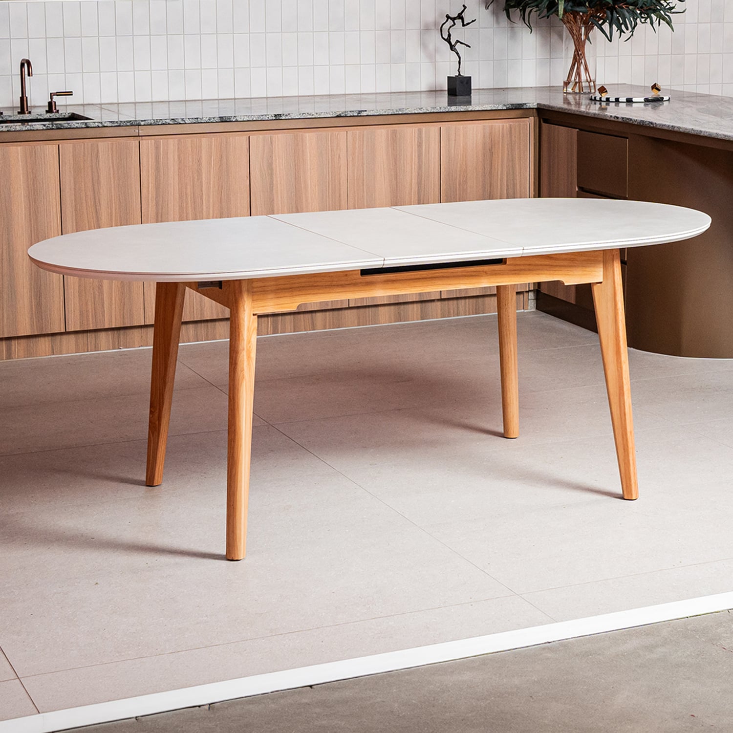 Brier Rubberwood Extendable Dining Table