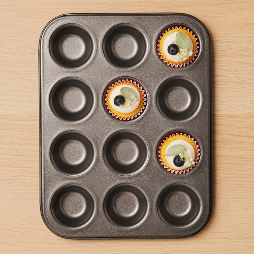 BakerMaker NonStick Cupcake Pan Temple & ster